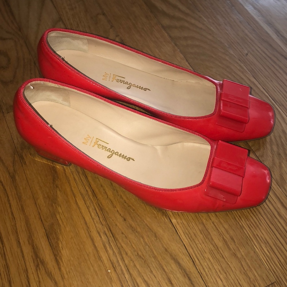 Ferragamo vera bow pump shoe